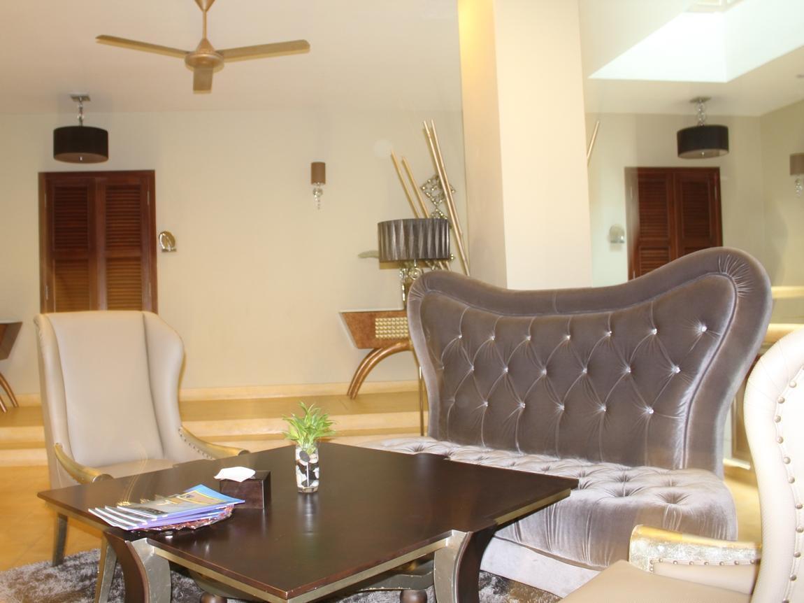Riverview Cambodia Boutique Hotel プノンペン エクステリア 写真