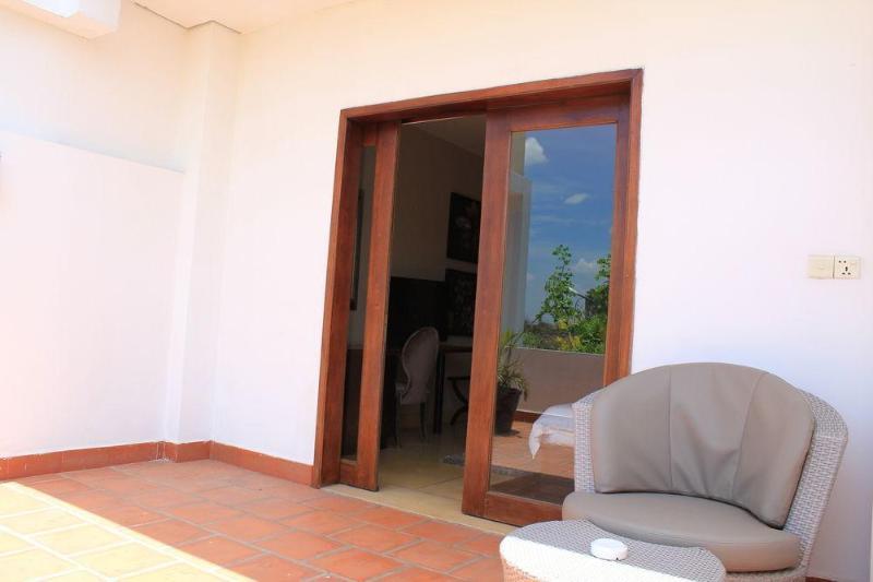Riverview Cambodia Boutique Hotel プノンペン エクステリア 写真