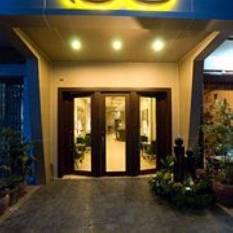 Riverview Cambodia Boutique Hotel プノンペン エクステリア 写真