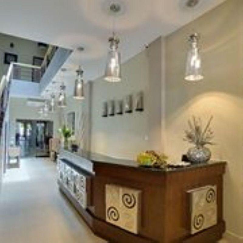 Riverview Cambodia Boutique Hotel プノンペン エクステリア 写真
