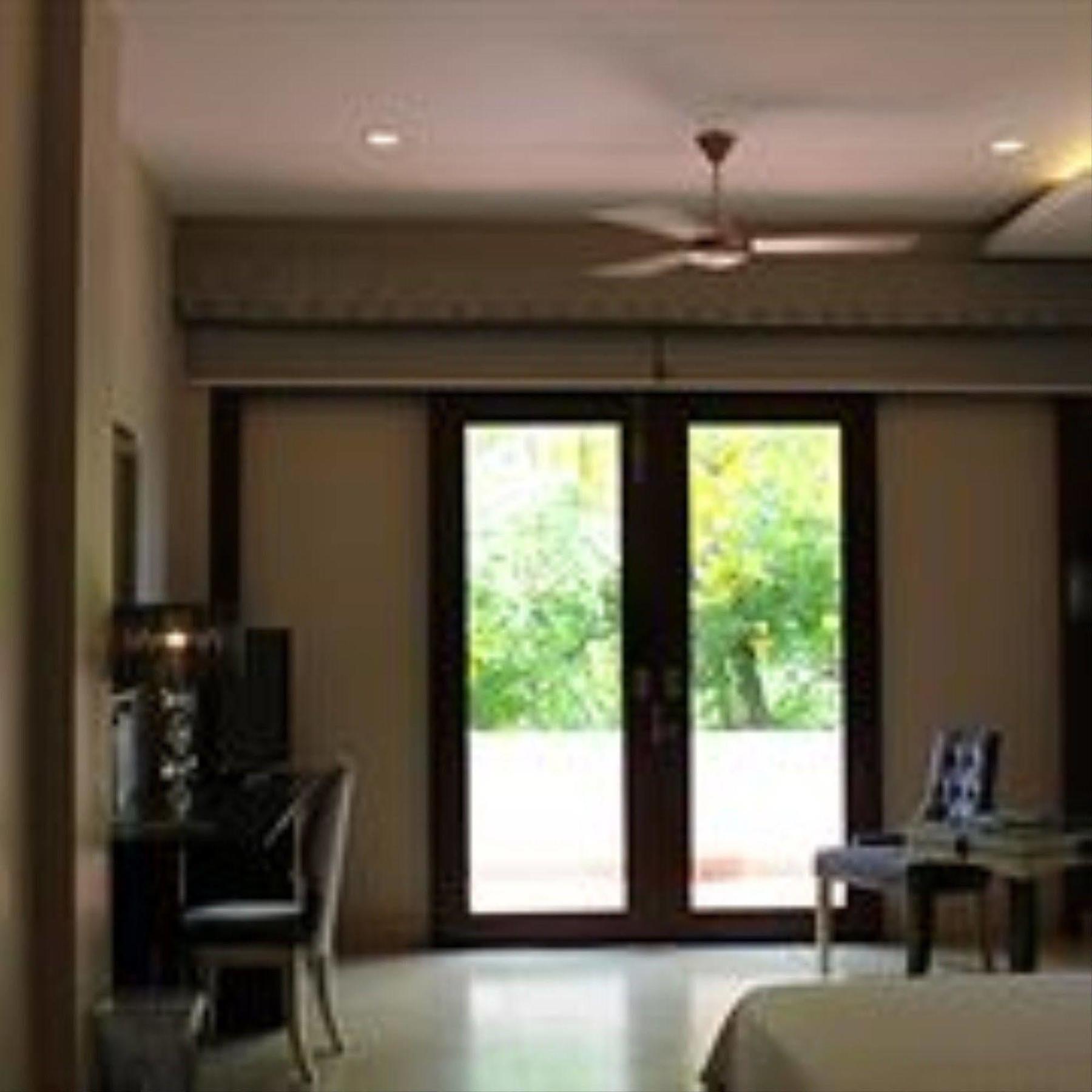 Riverview Cambodia Boutique Hotel プノンペン エクステリア 写真