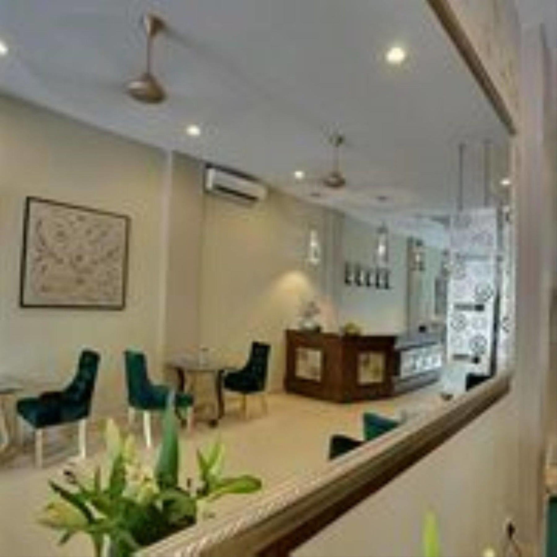 Riverview Cambodia Boutique Hotel プノンペン エクステリア 写真